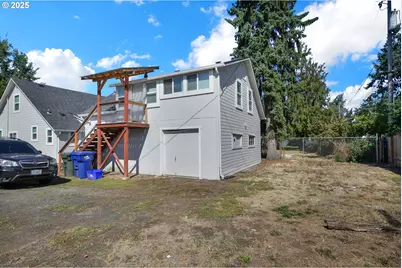 455 S 38th St, Springfield, OR 97478 - Photo 9