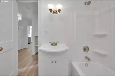 455 S 38th St, Springfield, OR 97478 - Photo 25