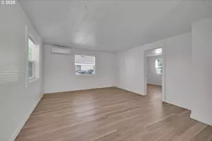 455 S 38th St, Springfield, OR 97478 - Photo 13