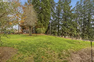 1824 NE Waterfront St, Newberg, OR 97132 - Photo 9