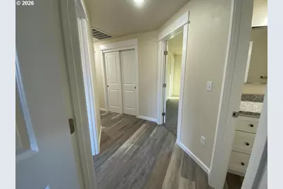 3360 Bryson Way, Medford, OR 97504 - Photo 11