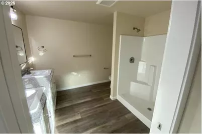 3360 Bryson Way, Medford, OR 97504 - Photo 17