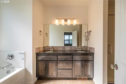 87142 Vesta Ln, Bandon, OR 97411 - Photo 25