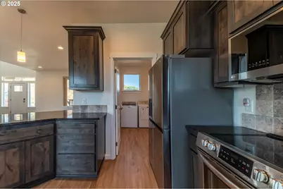 87142 Vesta Ln, Bandon, OR 97411 - Photo 11