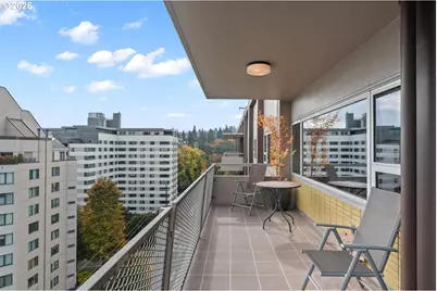 2323 SW Park Pl #1006, Portland, OR 97205 - Photo 41