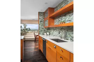 2323 SW Park Pl, Portland, OR 97205 - Photo 17