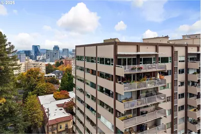 2323 SW Park Pl #1006, Portland, OR 97205 - Photo 1