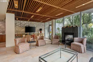 2323 SW Park Pl, Portland, OR 97205 - Photo 43