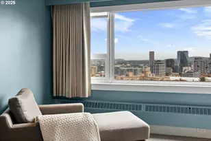 2323 SW Park Pl, Portland, OR 97205 - Photo 27