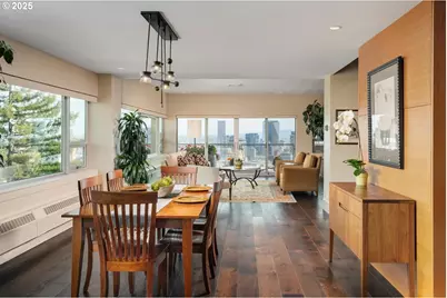 2323 SW Park Pl #1006, Portland, OR 97205 - Photo 15
