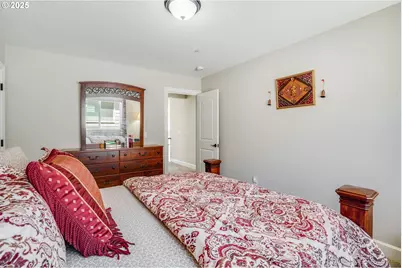 10703 NW Glenmore Way, Portland, OR 97229 - Photo 25