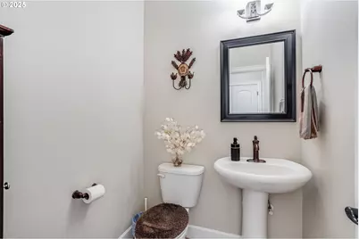 10703 NW Glenmore Way, Portland, OR 97229 - Photo 23