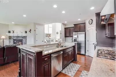 10703 NW Glenmore Way, Portland, OR 97229 - Photo 7