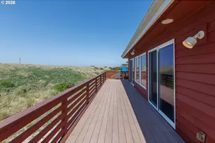 910 NW Oceania Dr, Waldport, OR 97394 - Photo 33