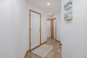 910 NW Oceania Dr, Waldport, OR 97394 - Photo 19