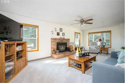9800 SW Hillsboro Hwy, Hillsboro, OR 97123 - Photo 11