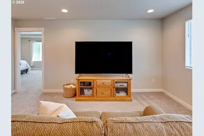 291 W 17th St, Lafayette, OR 97127 - Photo 19