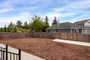 291 W 17th St, Lafayette, OR 97127 - Photo 35