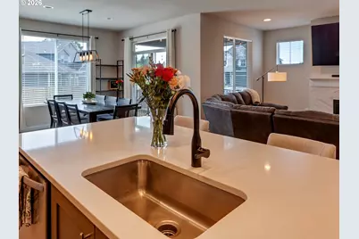 291 W 17th St, Lafayette, OR 97127 - Photo 13