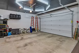 291 W 17th St, Lafayette, OR 97127 - Photo 31