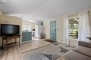 1400 Candlelight Dr, Eugene, OR 97402 - Photo 7