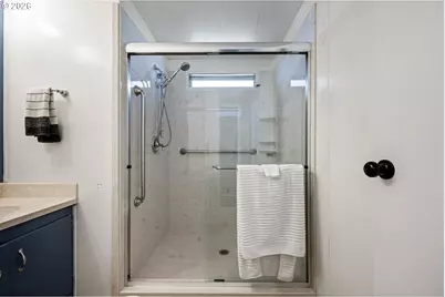 1400 Candlelight Dr #180, Eugene, OR 97402 - Photo 15