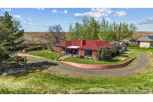 24 NE Mt Hebron Dr, Pendleton, OR 97801 - Photo 1