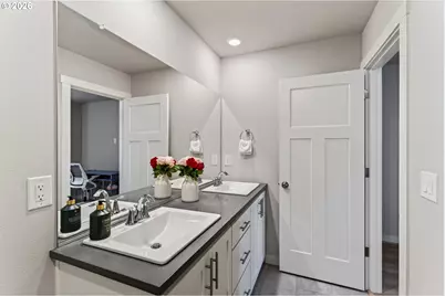 7004 SE Butternut Creek Pkwy, Hillsboro, OR 97123 - Photo 19