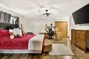 14530 NE Knott Ct, Portland, OR 97230 - Photo 17