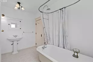 322 W C St, Rainier, OR 97048 - Photo 27