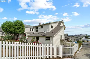 322 W C St, Rainier, OR 97048 - Photo 37