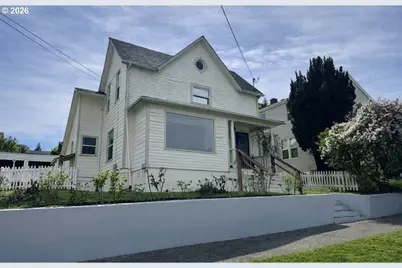 322 W C St, Rainier, OR 97048 - Photo 3