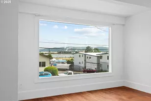 322 W C St, Rainier, OR 97048 - Photo 15