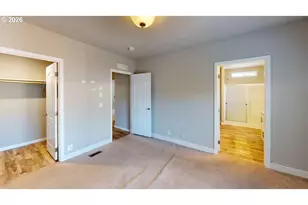 4601 S Pacific Hwy 56, Phoenix, OR 97535 - Photo 11