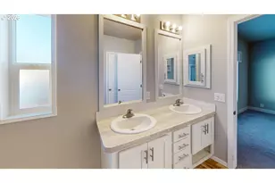 4601 S Pacific Hwy 56, Phoenix, OR 97535 - Photo 9