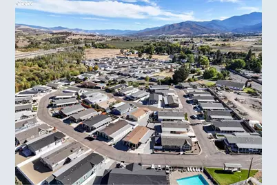 4601 S Pacific Hwy 56 #56, Phoenix, OR 97535 - Photo 45