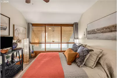 91 N Hayden Bay Dr, Portland, OR 97217 - Photo 13