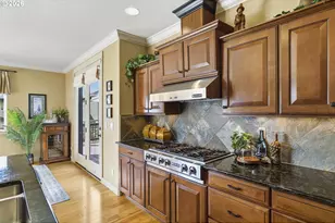 12930 NW Tigon Ln, Portland, OR 97229 - Photo 21