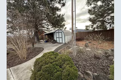 110 S Mike Rd, Tygh Valley, OR 97063 - Photo 7