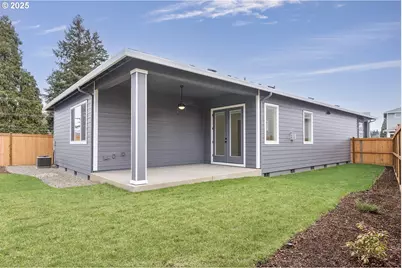 15205 SE Towers Ter, Milwaukie, OR 97267 - Photo 3