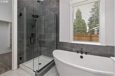 15205 SE Towers Ter, Milwaukie, OR 97267 - Photo 17