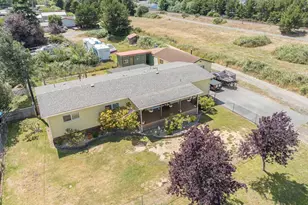 185 N 6th St, Lakeside, OR 97449 - Photo 37