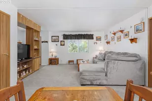 185 N 6th St, Lakeside, OR 97449 - Photo 11