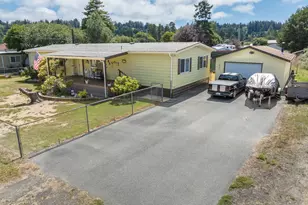 185 N 6th St, Lakeside, OR 97449 - Photo 3