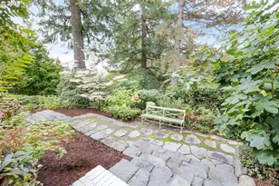 2547 SW Hillcrest Dr, Portland, OR 97201 - Photo 39