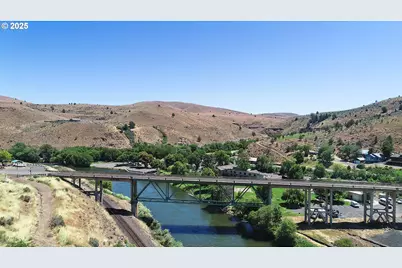 405 Elrod Ave, Maupin, OR 97037 - Photo 27
