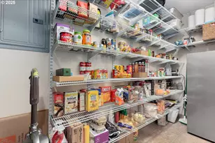 405 Elrod Ave, Maupin, OR 97037 - Photo 21