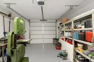 405 Elrod Ave, Maupin, OR 97037 - Photo 25