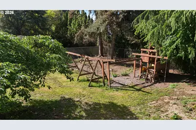 5665 Silverton Rd, Salem, OR 97305 - Photo 39