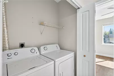 1647 NE Market Dr, Fairview, OR 97024 - Photo 21